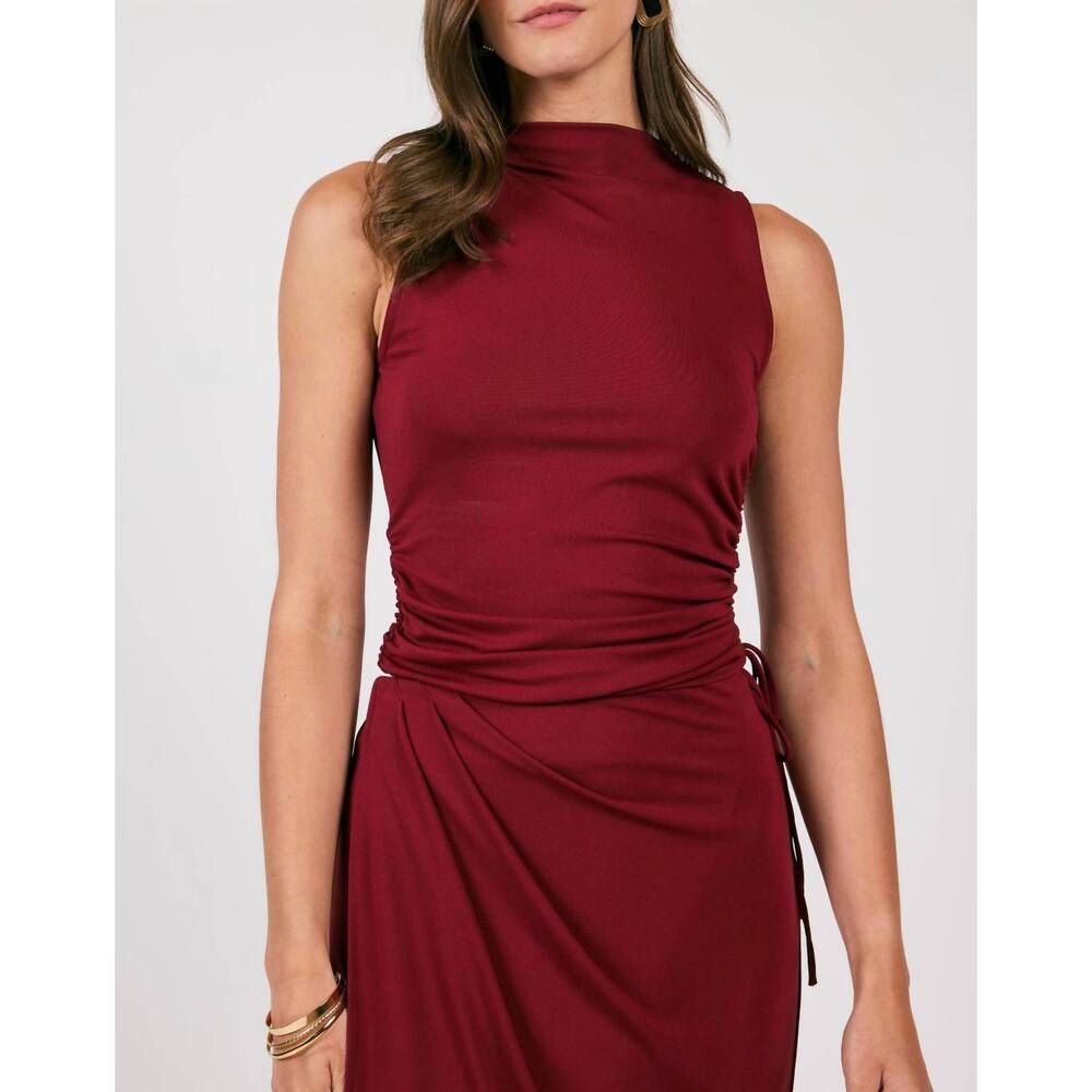 NEW SAGE THE LABEL fiery spirit sleeveless ruched knit top in cabernet